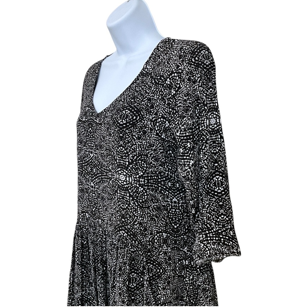 GARNET HILL Size 6 Black and White Print Long Sleeve Midi Dress Drop Waist - Picture 3 of 11